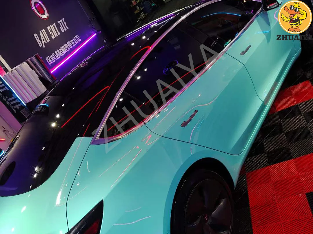 Рисунок 6 - Высококачественные автомобильные наклейки из ТПУ