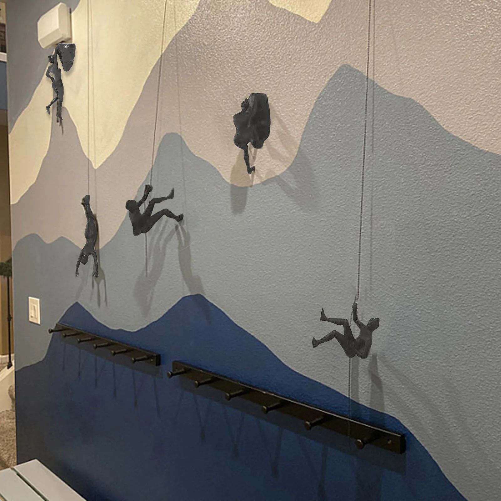 

Climber，Female Athlete，Nordic Arts Wall Hanging Statues For Home Office