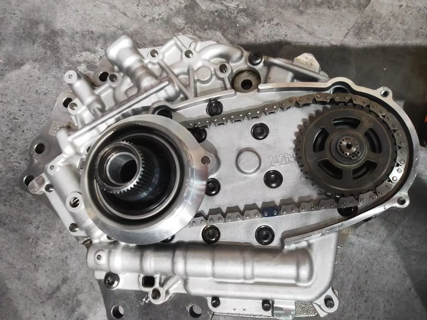 Детали двигателя автомобиля GF6 6T30 6T30E Насос трансмиссионного масла в сборе 6T31 для