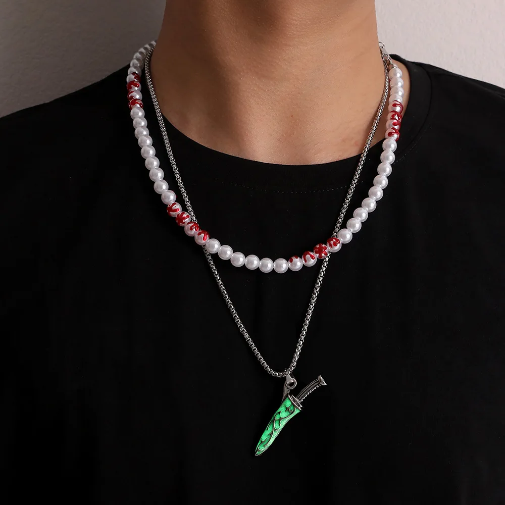 

Забавное ожерелье из жемчуга, окрашенное кровью, для Хэллоуина, Мужская подвеска в стиле панк, готика, темный светящийся нож, модные мужские ...