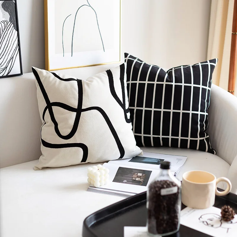 

Modern Luxury Velvet Pillow Case Embroidery Thread Stripe Cushion Cover Backrest Suede Cushion Bags Soft Decoration Sofa Waist