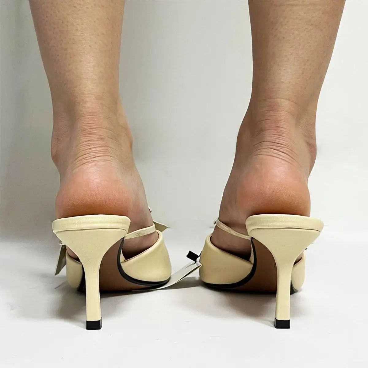 CHMURY/Вишневые красные белые босоножки на каблуке с цветочным принтом