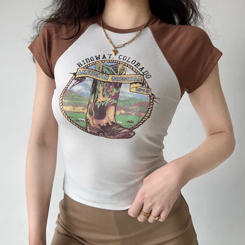 Women Raglan Print T-shirt In White With Contrast Sleeves In Brown