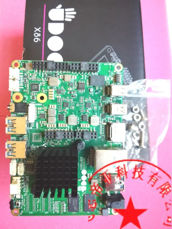 Сейчас SB02-74400-0000-C0 UDOO X86 Basic Intel Atom X5-E8000 макетная плата