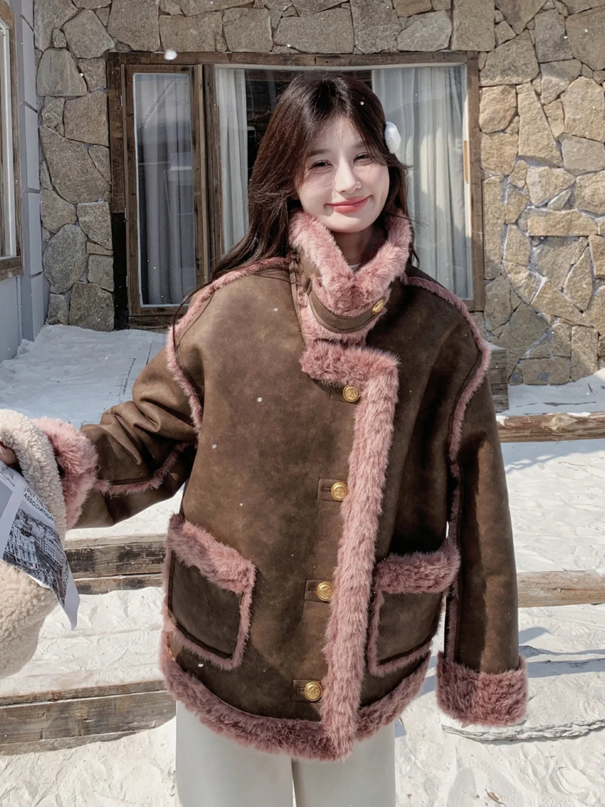Кофейный цвет меховая интегрированная верхняя одежда из овечьей шерсти женская