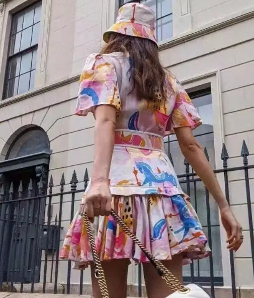 

126463 Luxury Designer Clothes Fashion Classic Trendy Color Printed Belt Waist Short Sleeve Mini Dress