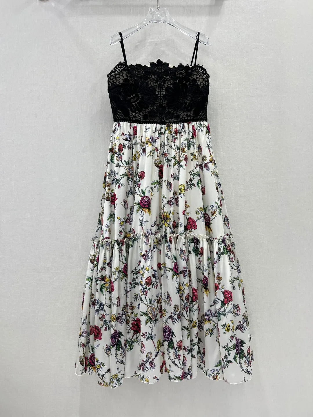 2023 spring and summer women's clothing fashion new Patchwork Embroidered Strap Printed Flower Dress 0511