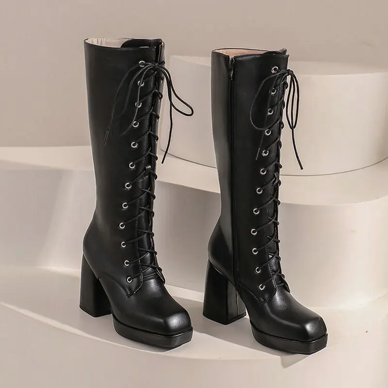 Новинка женские ботинки зимние на высоком каблуке с квадратным носком женская