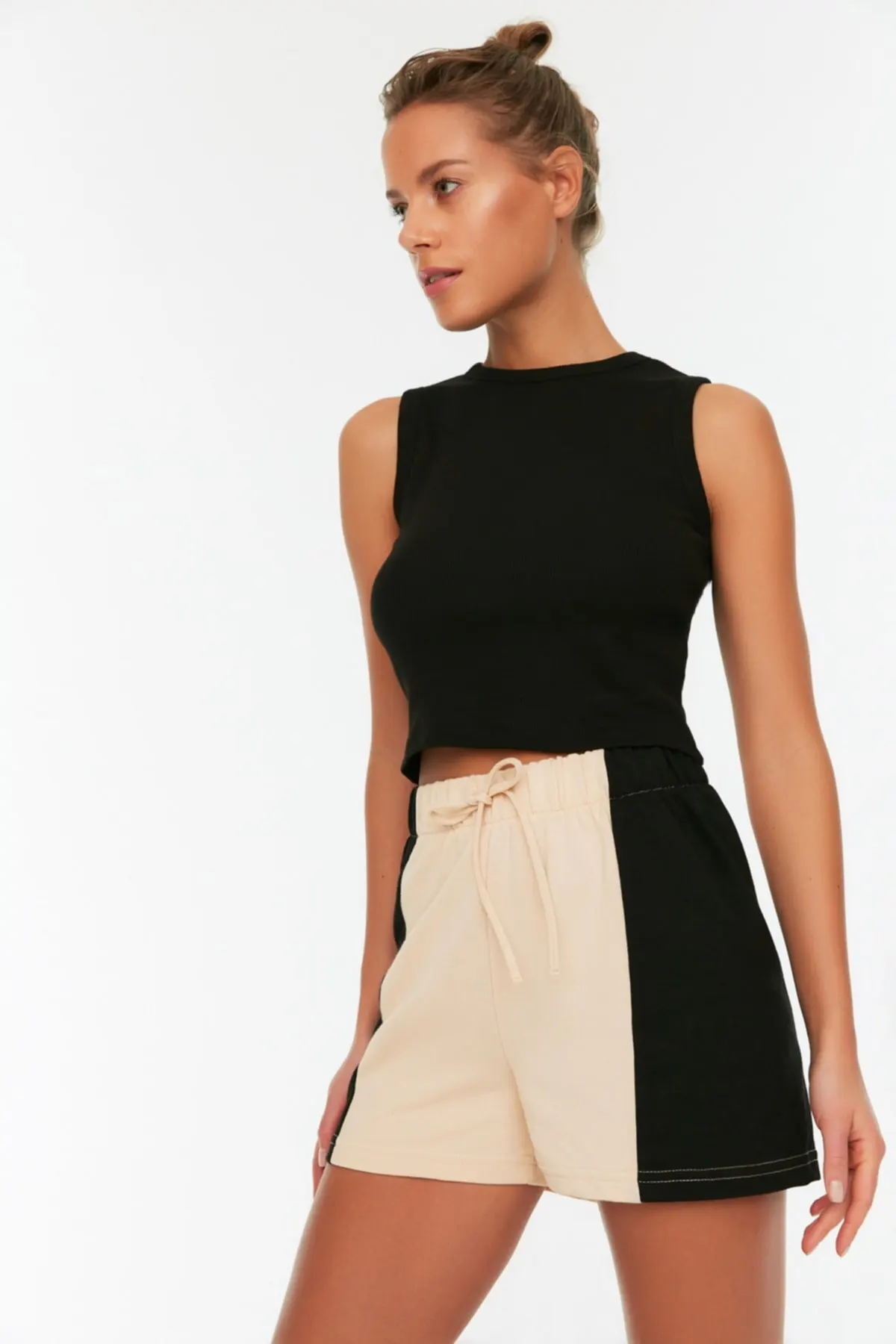 

Women's Shorts Color Block Knitting New Summer Fashion Bermuda Basic Short Pants Mini Trousers Short Pants