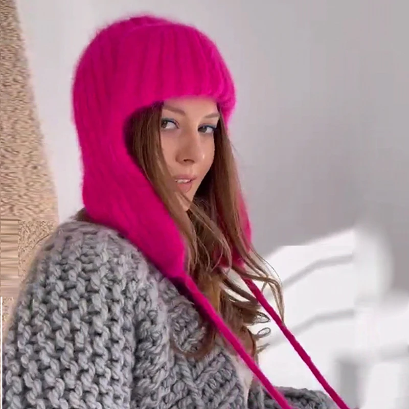 

Осенне-зимняя женская ветрозащитная теплая шапка-бомбер