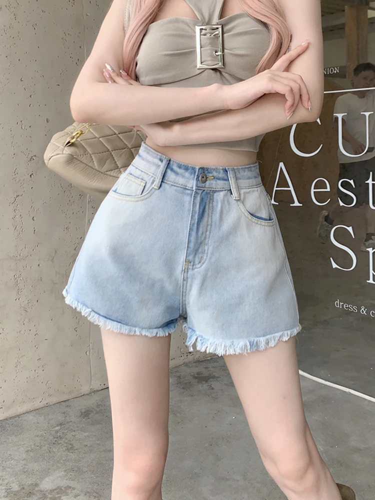Streetwear Female High Waist Raw Hem Loose Denim Shorts Spring Summer Women Button Retro Frayed Jeans Shorts Bottoms