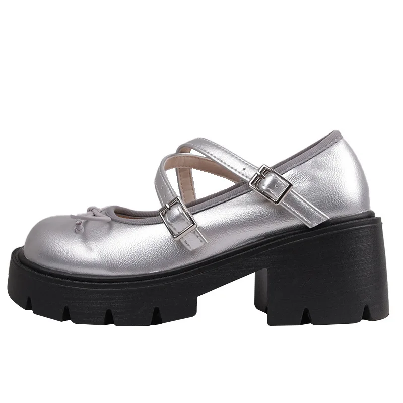 Туфли женские из лакированной кожи с ремешком на щиколотке толстом каблуке