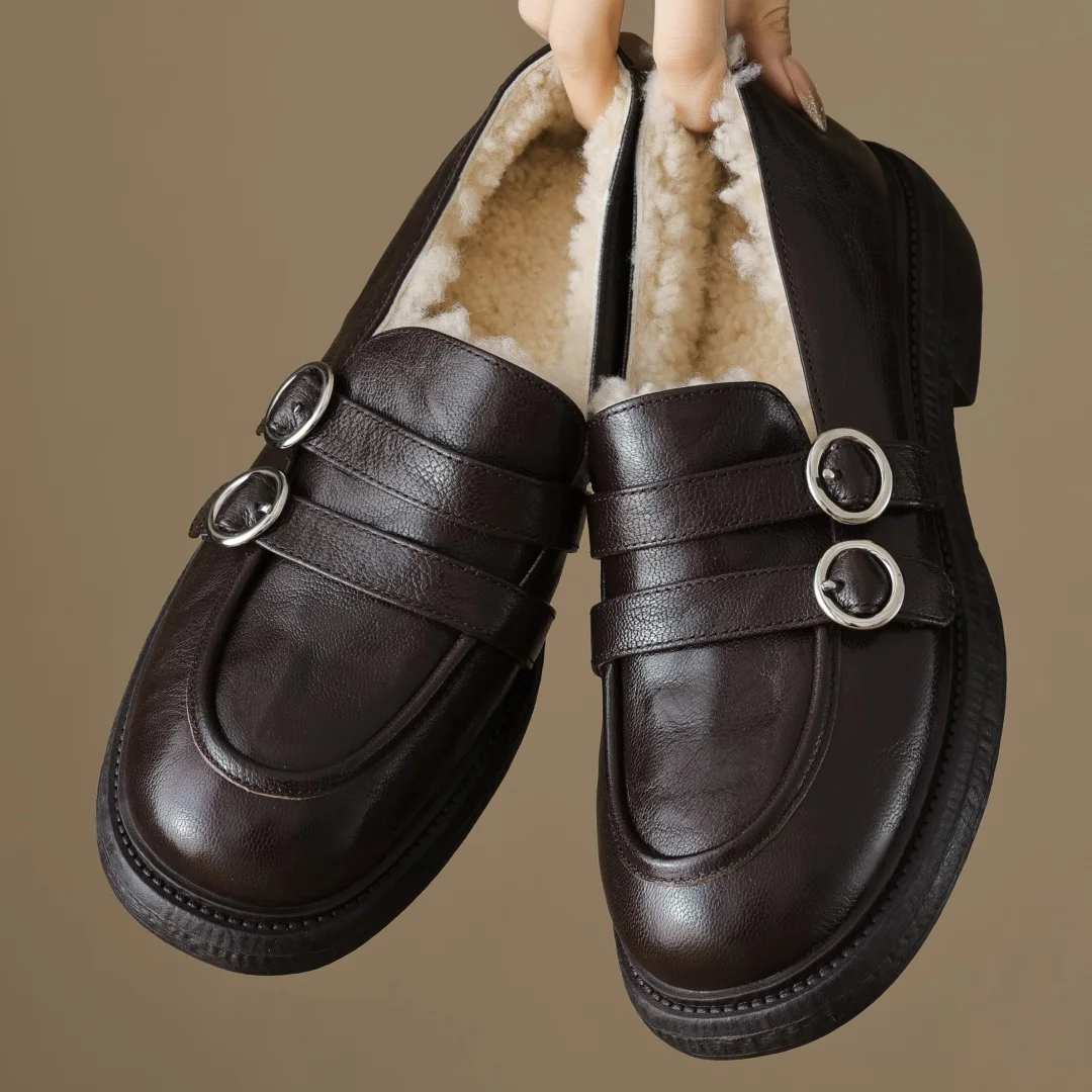 Женские слипоны на плоской подошве из овчины зимние теплые лоферы с двойной