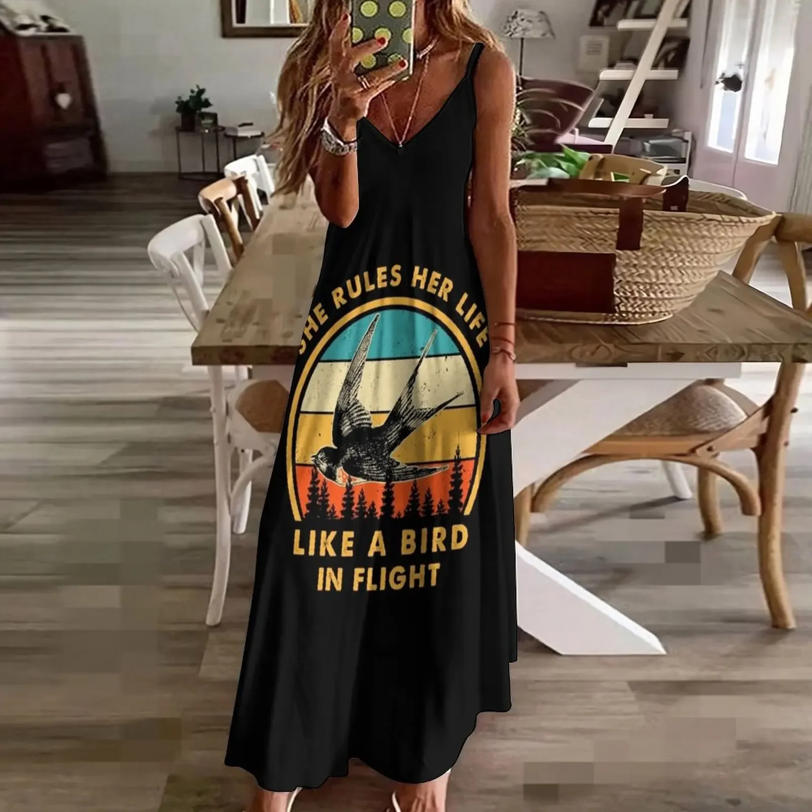 Она правила ее жизнь как птица в полете винтажное платье без рукавов для