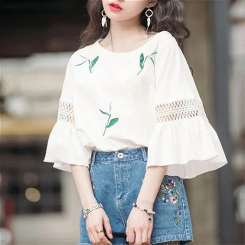 

White T Shirt Kpop Korean Style Large Size Women Loose Ropa De Verano Mujer 2020 Tshirt Woman Tops Speaker Sleeve T-shirt Femme