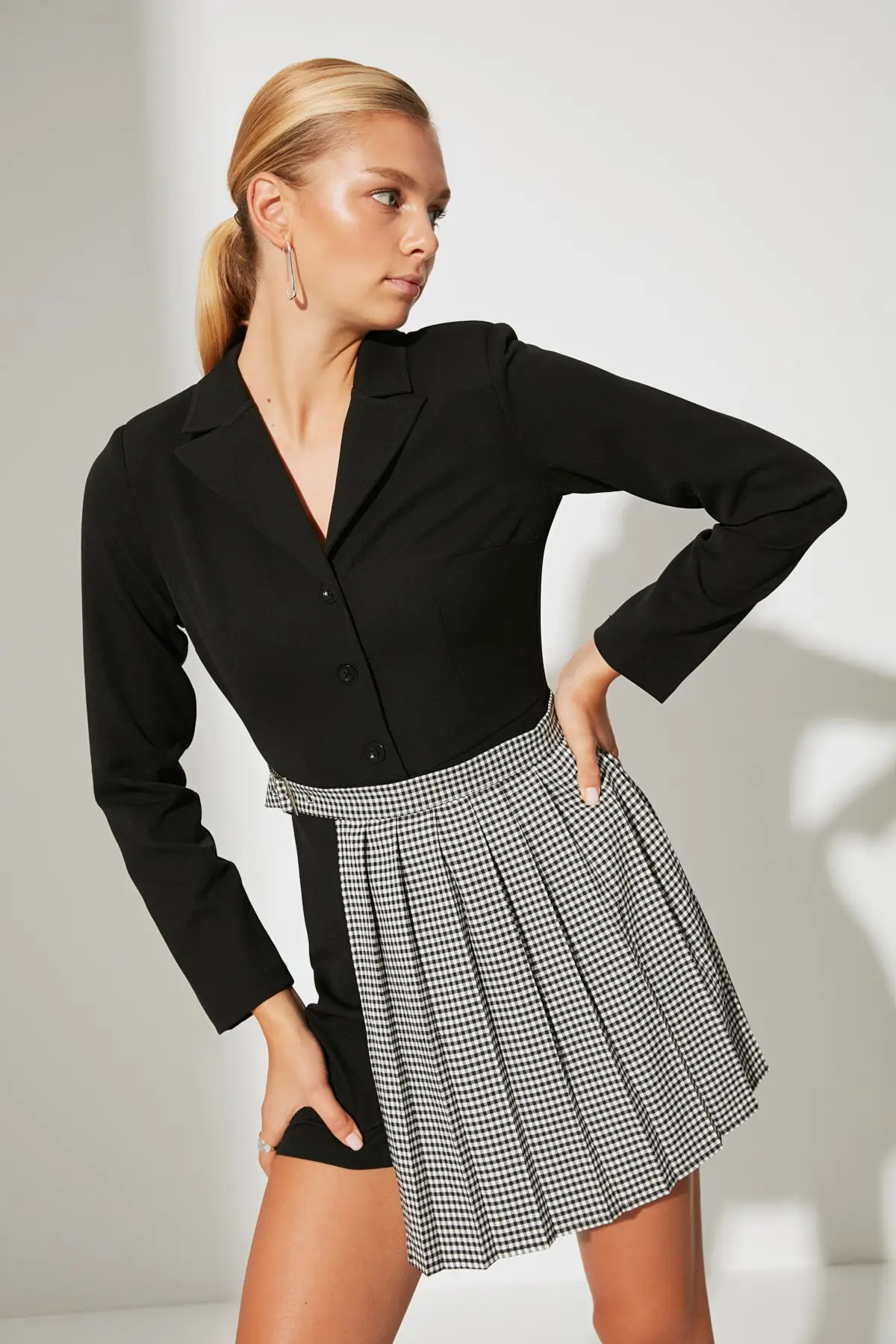 

Trendyol Piliseli Dress TWOAW22EL1177