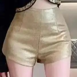 Комплект из двух предметов высококачественная короткая куртка шорты с золотыми