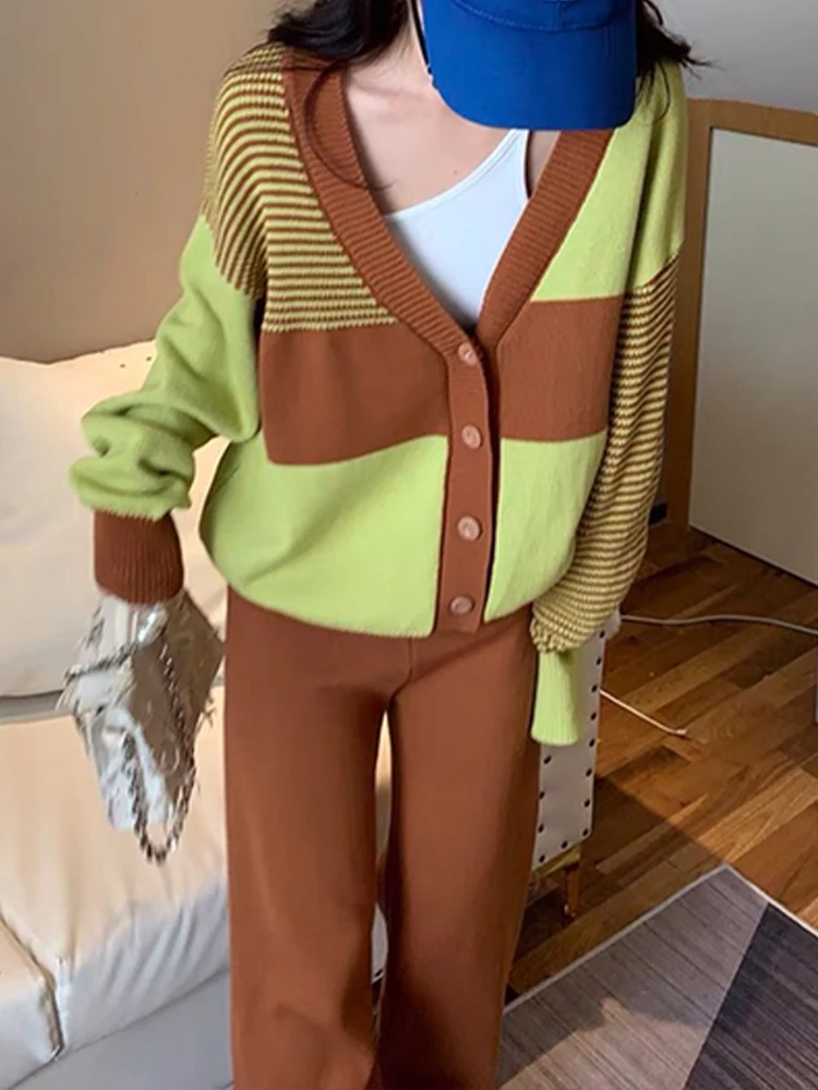 

Temperak knit set 2022 autumn loose V-neck knitted three shirt + high waist slim harsh pants two-piece fashion women's clothing