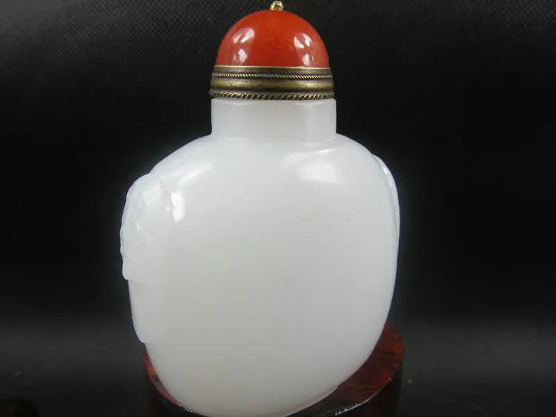 Китайская идеальная форма 3 2 дюйма Бутылка для табака из нефрита