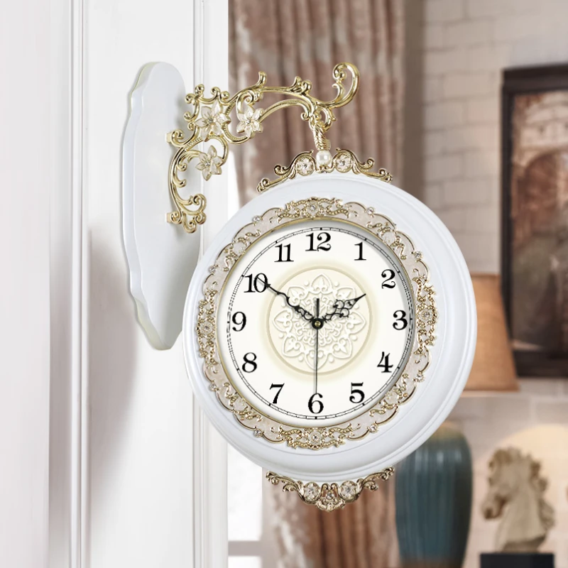 

Double Sided Wall Clock Metal Quartz Exquisite Light Luxury Wall Clock Modern Design Mute Country Style Wall Hanging Decor