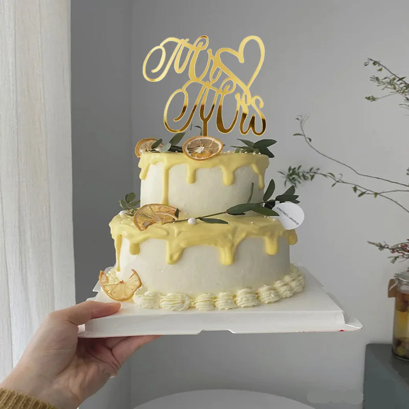 

5 Pcs Acrylic Wedding Cake Toppers and Golden Letters Valentine's Day Cake Toppers For Wedding Confession Cake Decorations