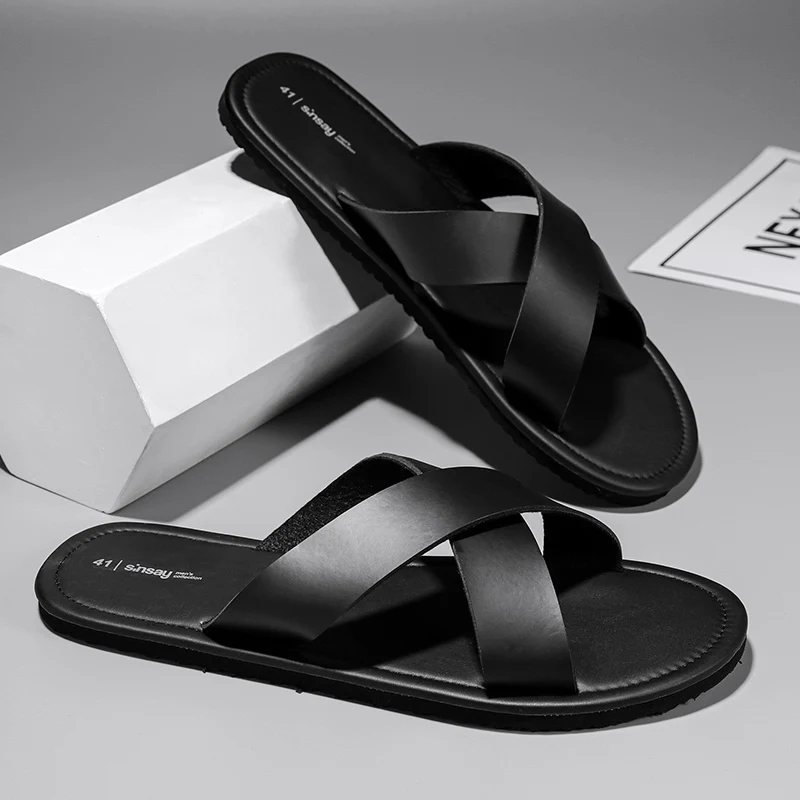 

New Men Outdoor Slippers Design Rubber Sole Beach Sandals Indoor Slides Men Casual Shoes Flip-flops Home Slippers Sandals