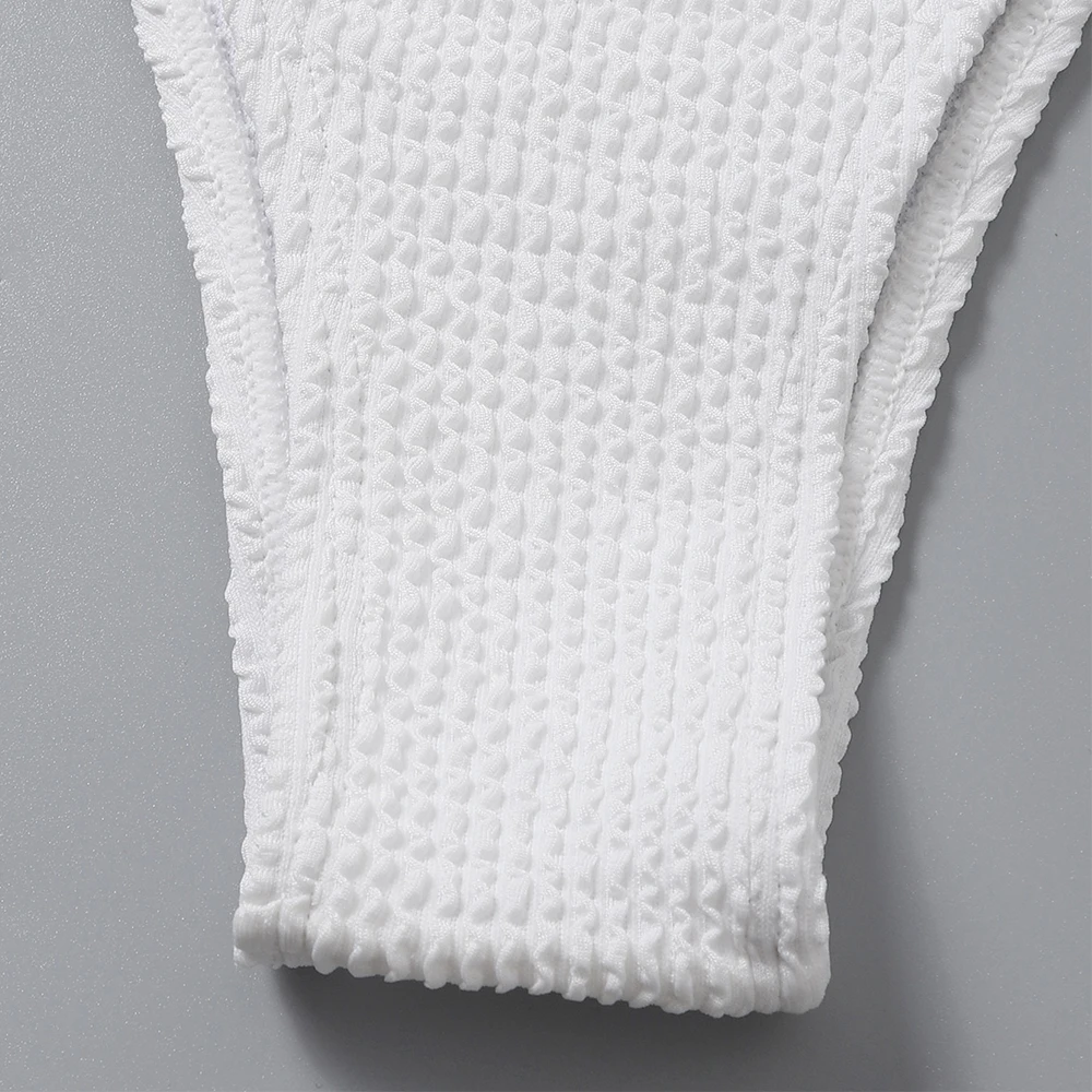 Женский купальник-бикини с открытой спиной