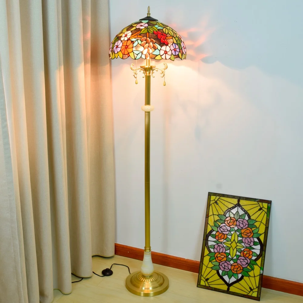 Рисунок 2 - Напольная Лампа Tiffany в европейском стиле