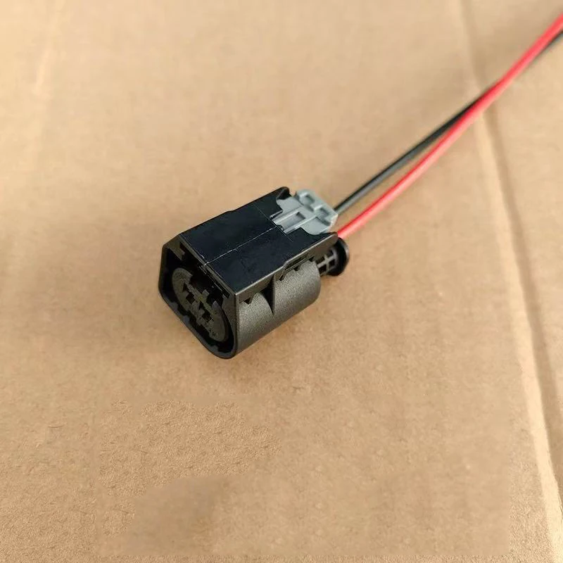 

09444024 Подходит для вилки рупора Mercedes Benz/вилки электрического рупора для снека, 2-ядерный DJ7026CA-3,5-21