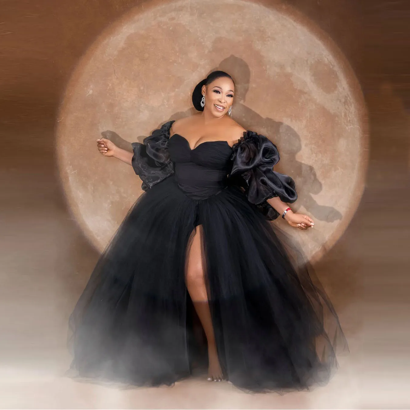 

Черное элегантное изысканное женское платье из тюля длиной до пола с Высоким Разрезом Вечернее платье для фотографий индивидуальный пошив ...