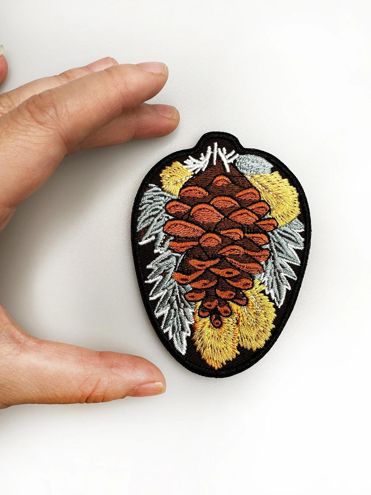 Нашивки с вышивкой из сосновой шишки карри для одежды железо на лесу мультяшная