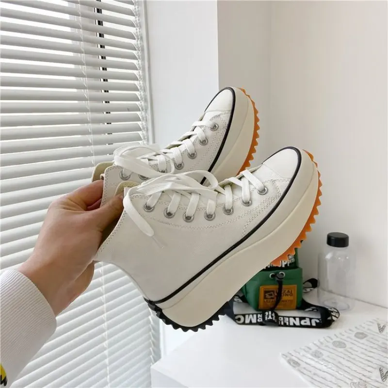 Купи Women Canvas Shoes High Top Canvas Boots Lace Up Casual Sneakers Plarform Height Increasing Girl Shoes Female Ankle Boots за 1,409 рублей в магазине AliExpress