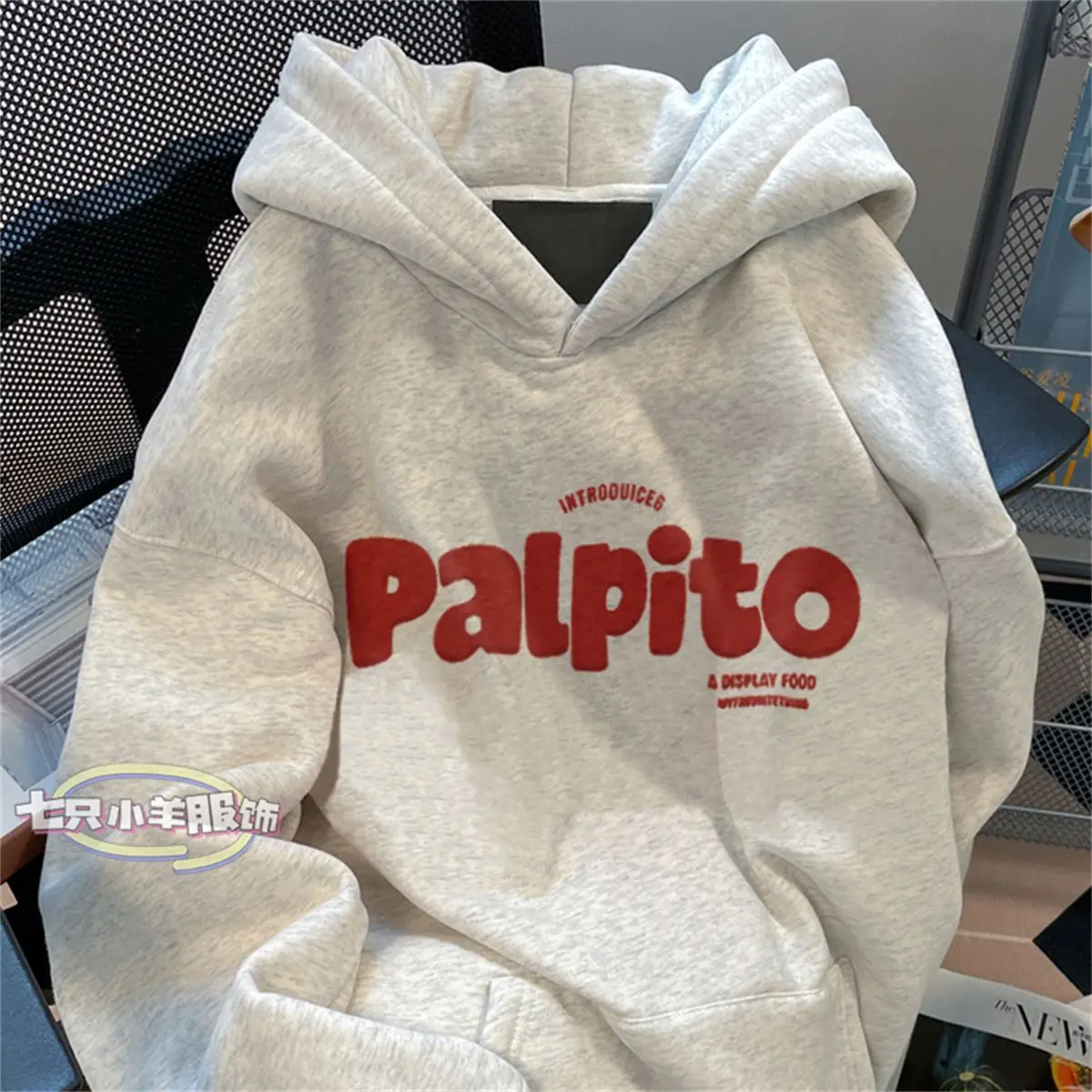 Рисунок 3 - Простой свитшот в гонконгском стиле