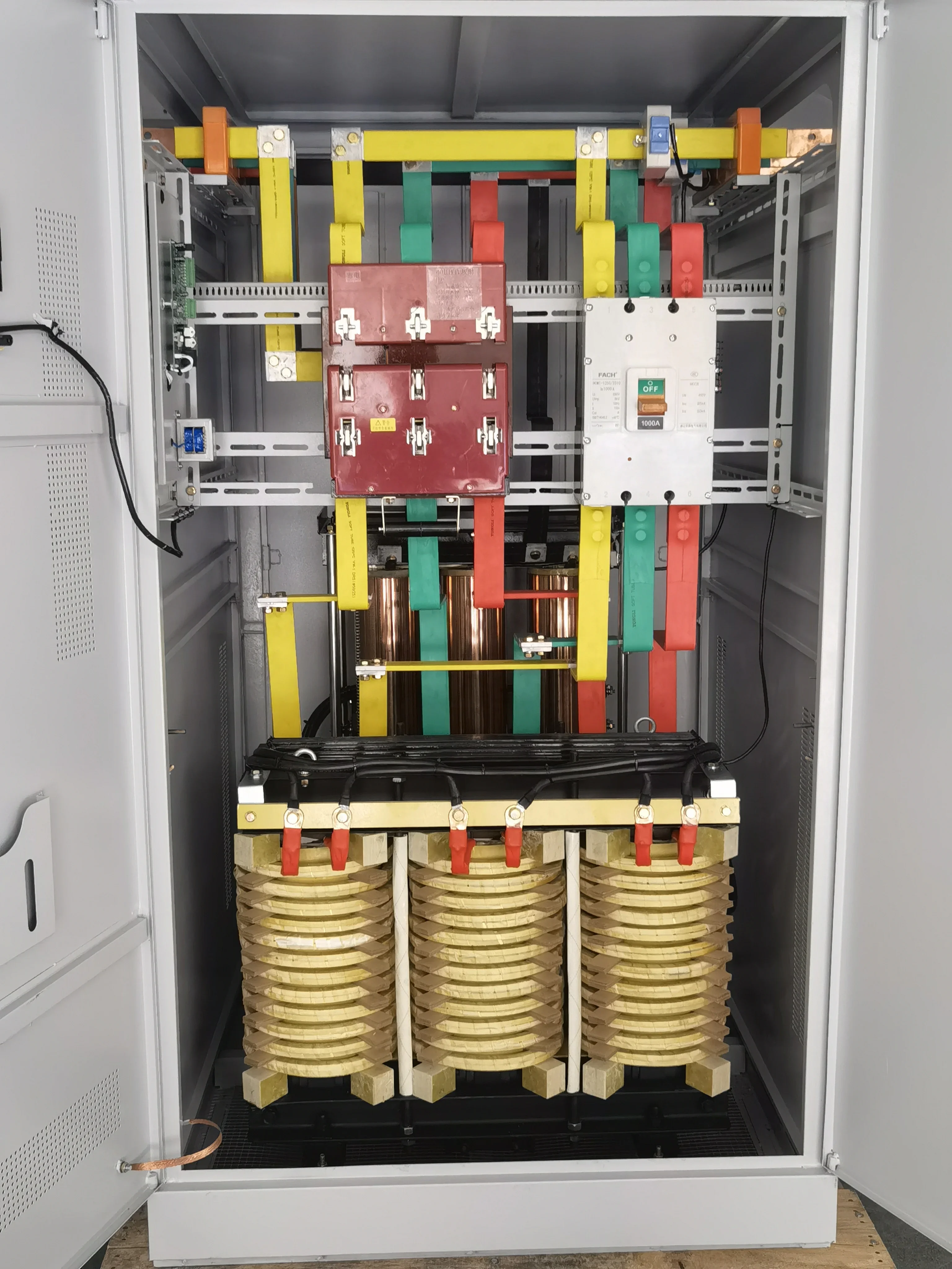 220 В 380 440 Avr 300 кВА 200 120 100 кв 3-фазный автоматический регулятор напряжения