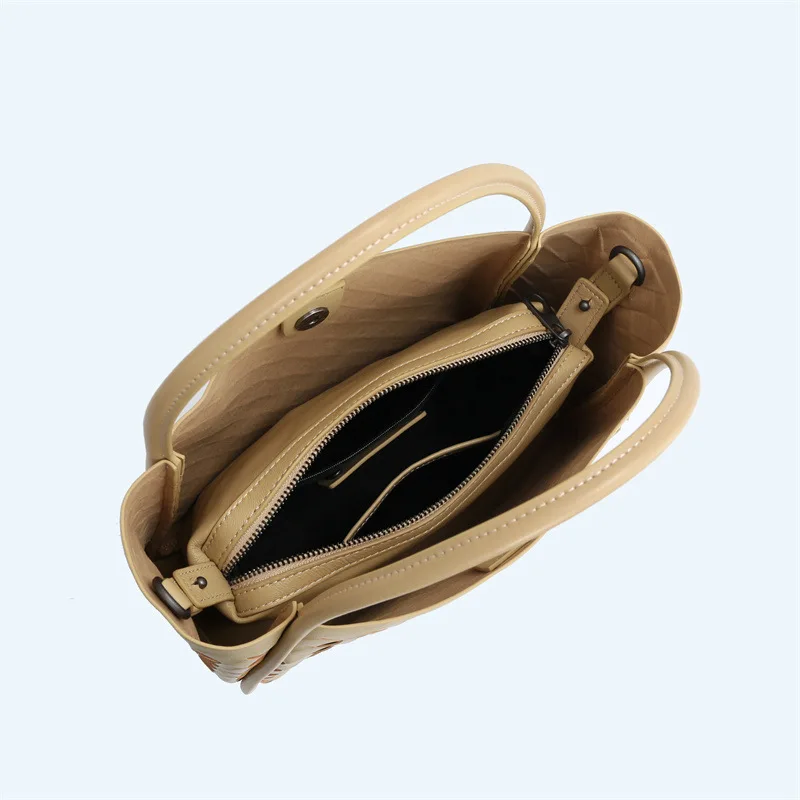 2023 new soft sheepskin hand-woven handbag shoulder crossbody bag fashion leather women's bag