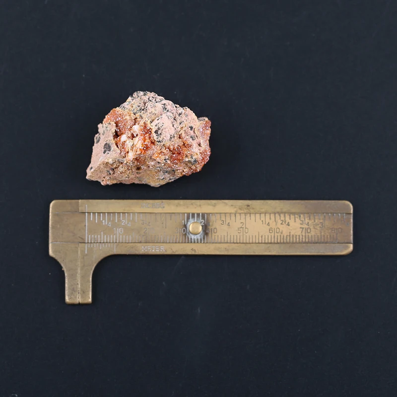 Natural Stone DIY Jewelry Drusy Magnesite Raw Material Gemstone Crystal Cluster Gifts Mineral Specimens 42x30x27mm 27.8g