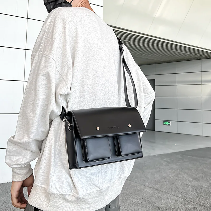 

2023 новые роскошные маленькие сумки-мессенджеры для женщин сумка на плечо из высококачественной искусственной кожи Квадратные простые женские дизайнерские сумки