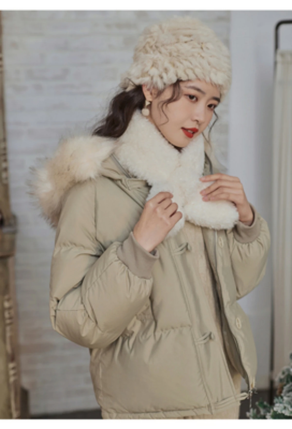 2022 New Winter Cotton Shirt Women's Short Personalized Thickened Cotton Shirt Big Wool Collar Student Coat Fashion