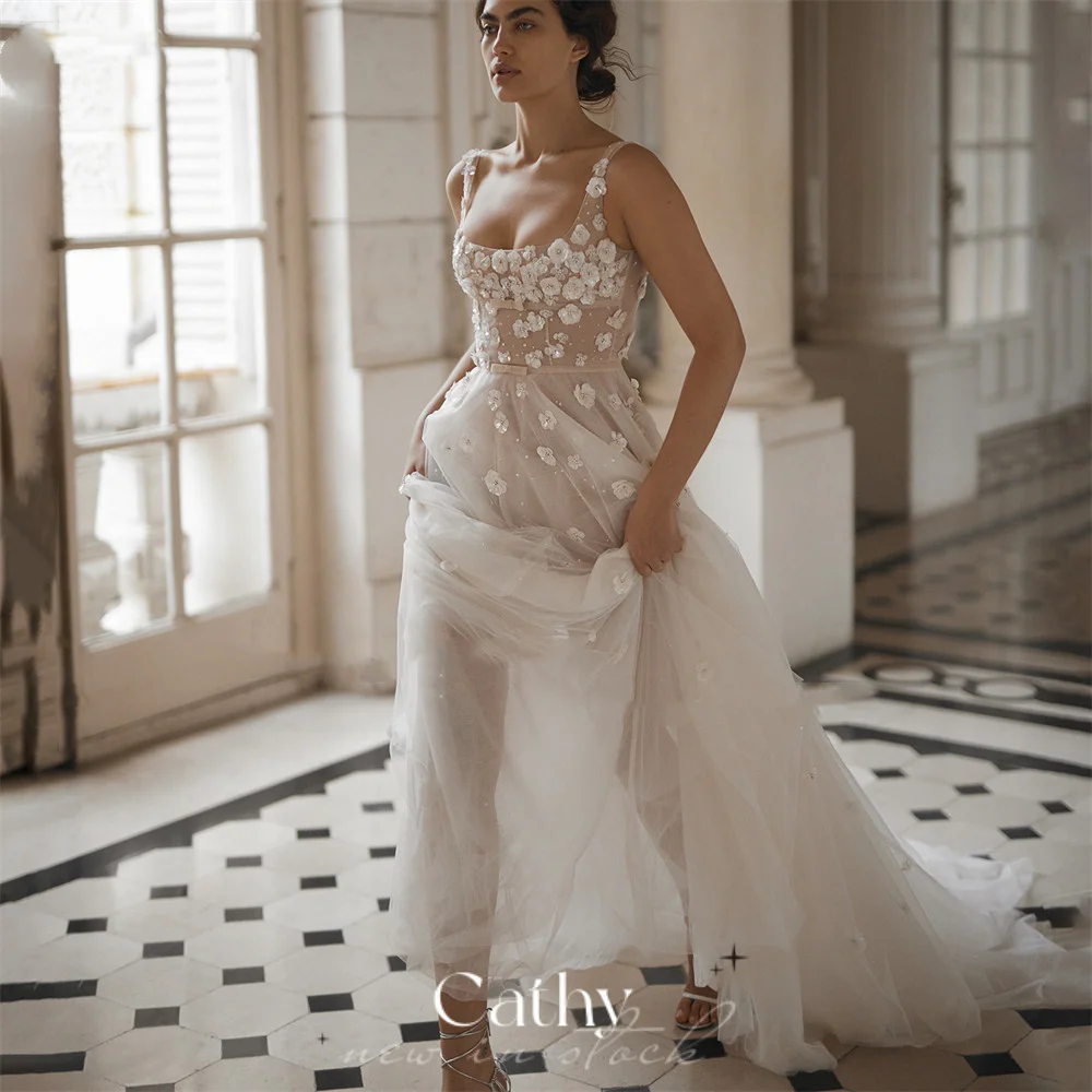 

Princess 3D Flower Embroidery Vestidos De Novia Beach Tulle Sweep Train Bridal Gown Open Back Wedding Gown For Bride 2022