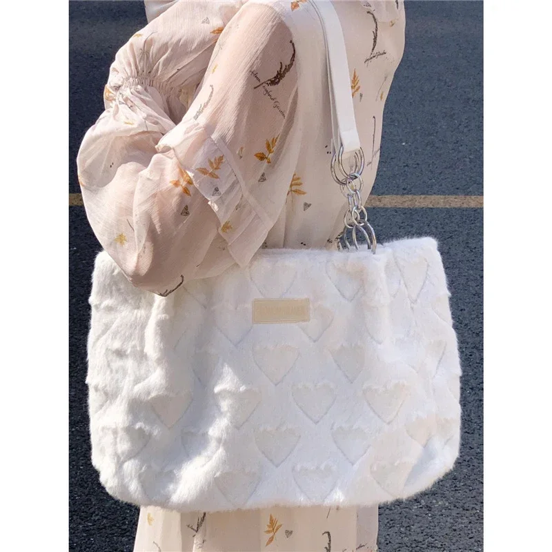 

Cute Furry Women's Casual Tote Bags Love Heart Ladies Sweet Shoulder Underarm Bags Solid Color Female Fashion Plush Handbags