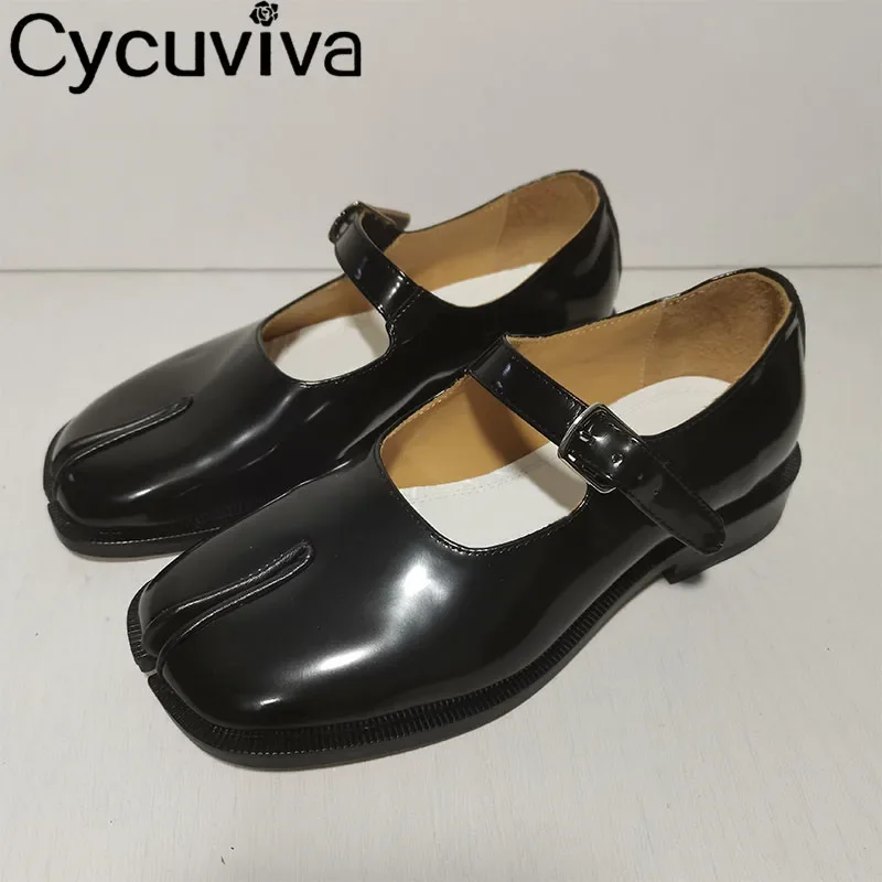 Женские кожаные шлепанцы