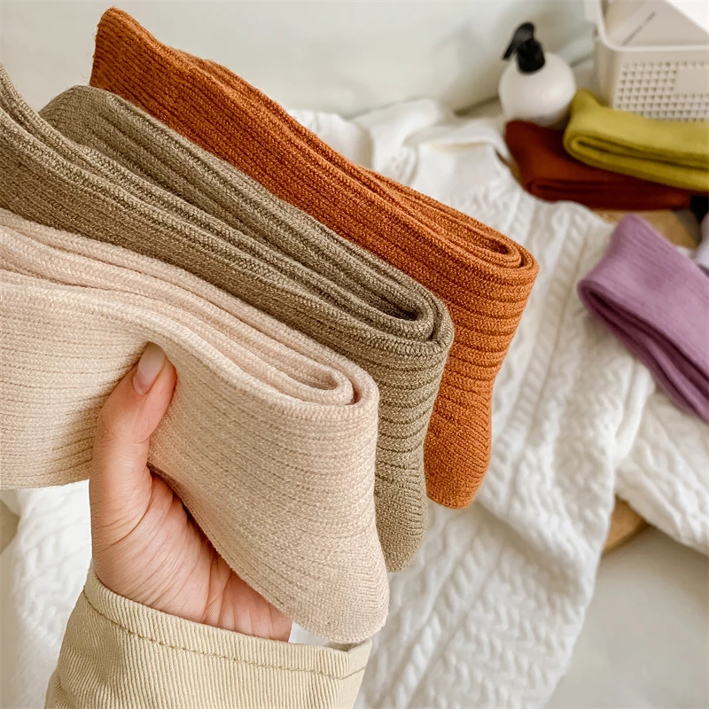 

Женские теплые носки, новинка, Осень-зима, повседневные длинные японские модные носки в стиле ретро, дышащие мягкие повседневные Простые но...