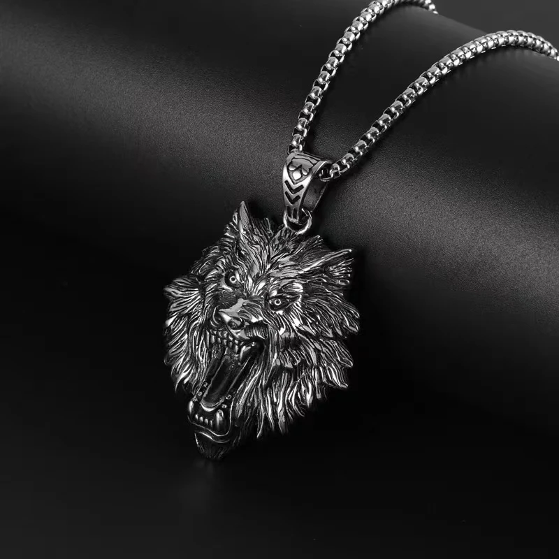 

NUOBING Wolf Head Fashion Retro Gothic Domineering Animal Pendant Men's Necklace Ladies Glamour Jewelry Party Commemorate Gift