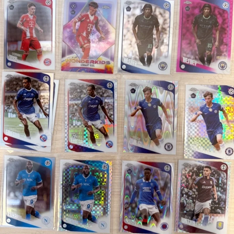 Фото Оригинальный набор коллекционных футбольных карточек Topps Chrome 2025/26 UEFA Club Competitions: Hanger/Value/Mega, лимитированная серия, рефракционные карточки №2