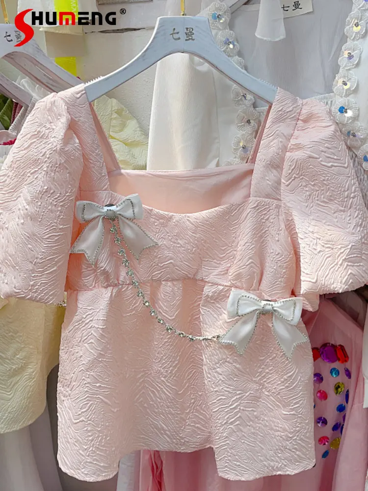 

Милая женская блузка с бантом в виде звеньев, Новинка лета 2023, Женская плиссированная Однотонная футболка с квадратным воротником и бантом, рубашка и топ в стиле Шори