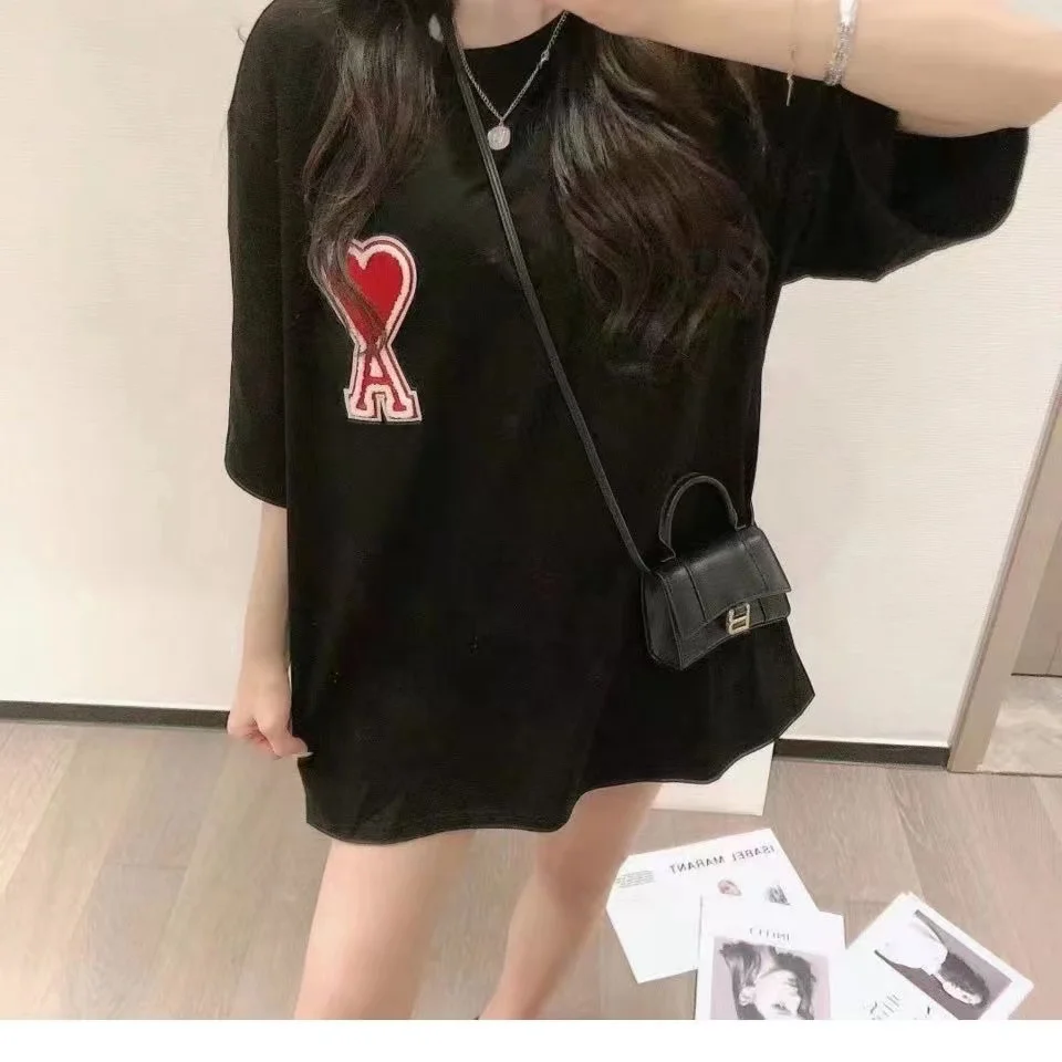 

Female T-shirts 100% Cotton Luxury Brand Heart Embroidered T-shirt For Women Men Korea Fashion Harajuku Short Sleeve Lady Tops