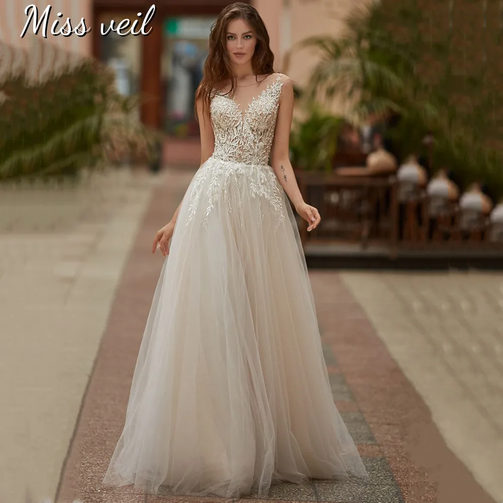 

Miss Veil Tulle A-Line Wedding Dress Sleeveless Lace Appliques Bohemian Pleat Bridal Gown Button Sweep Train Vestido De Novia