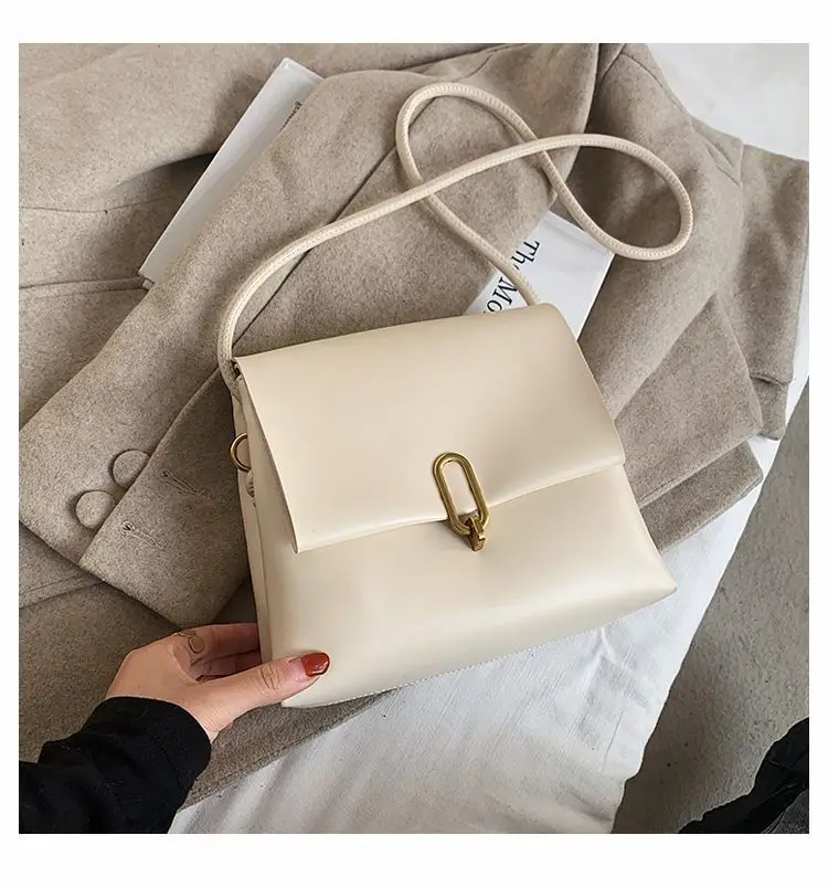 Маленькая женская сумка в стиле ретро на осень и зиму новая стильная модная