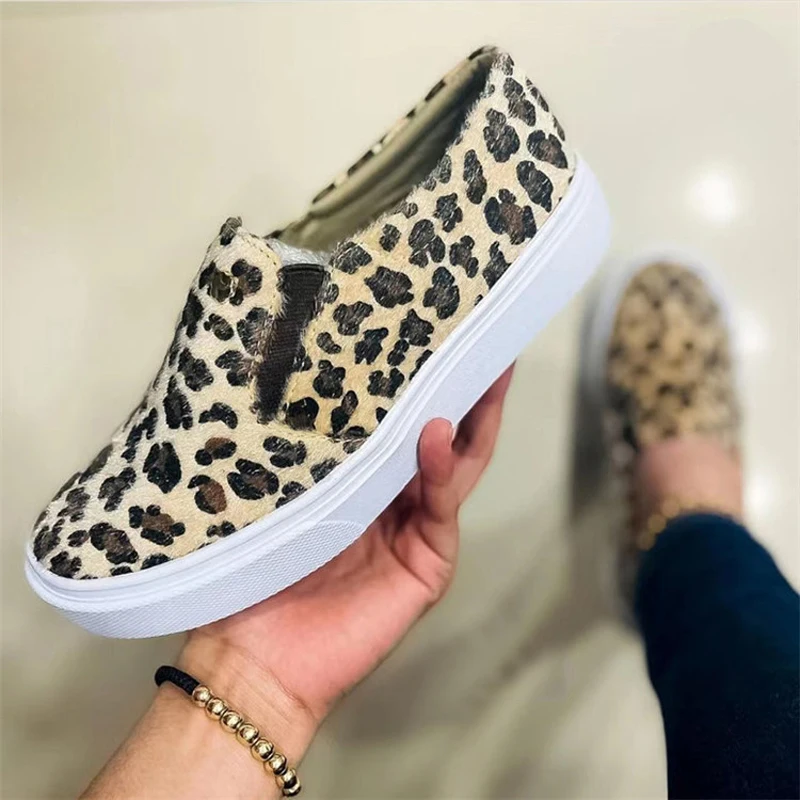 

Women's Sneakers Fashion Slip on Sports Walking Shoes for Women Casual Plus Size Woman Flat Vulcanize Shoes Ladies Loafers