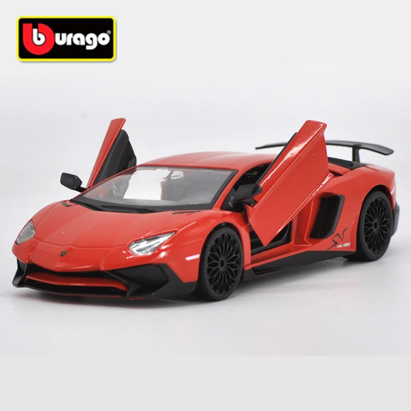 

Модель спортивного автомобиля Bburago в масштабе 1:24 Lamborghini автомобиль